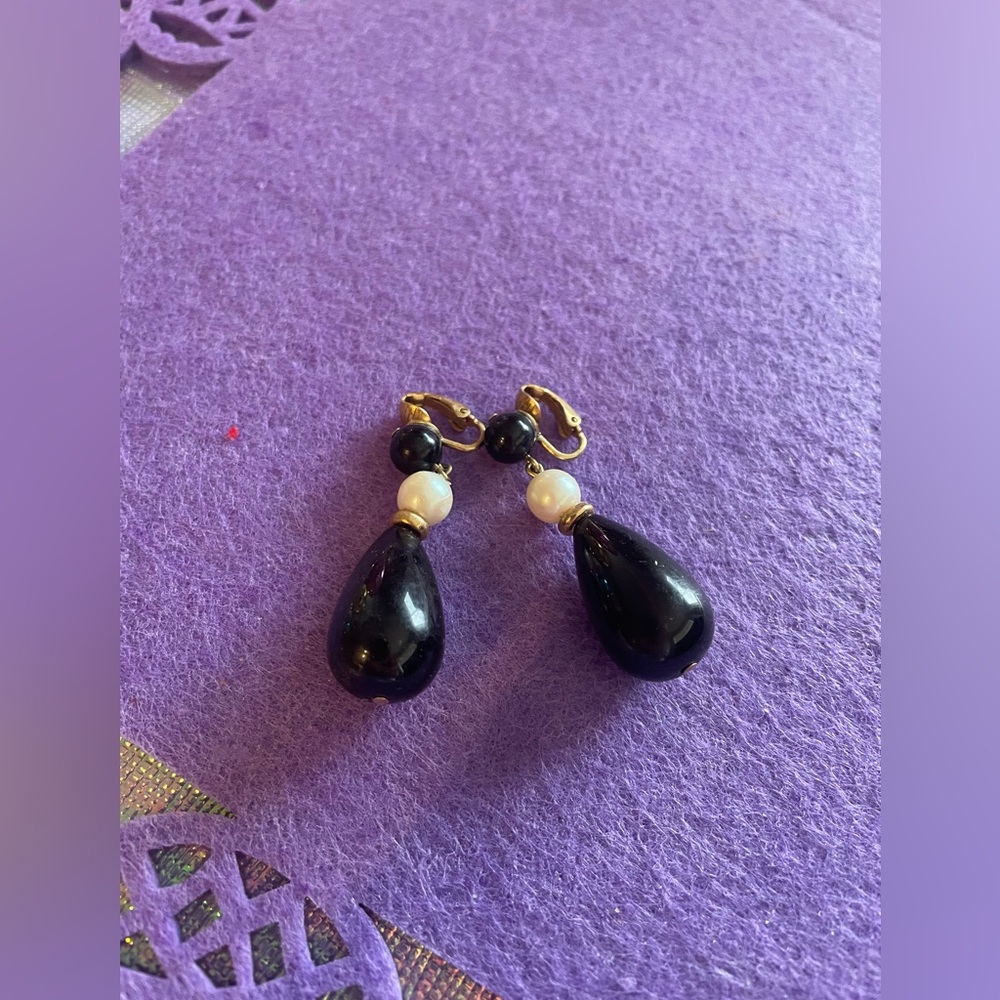 Vintage Black and White Clip On Drop Earrings